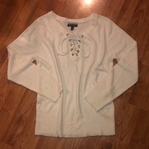 Lace-upV-Neck sweater